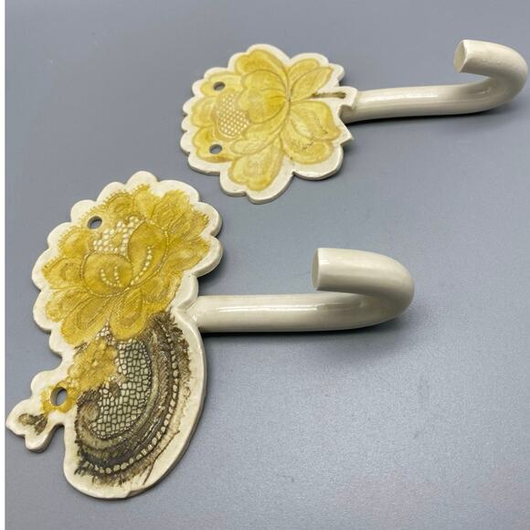 Handmade pottery signed wall hooks shabby chic boho Eclectic Pair Floral - Picture 2 of 7